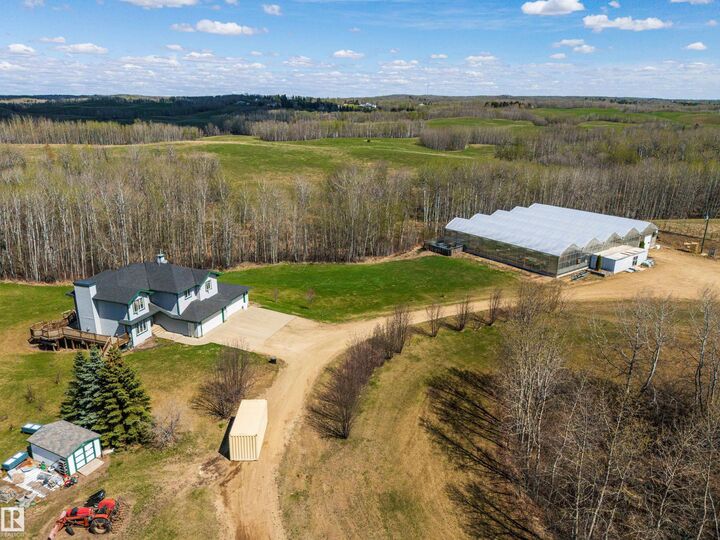 Property Photo:  1130 Twp Road 535  AB T7Z 1X3 