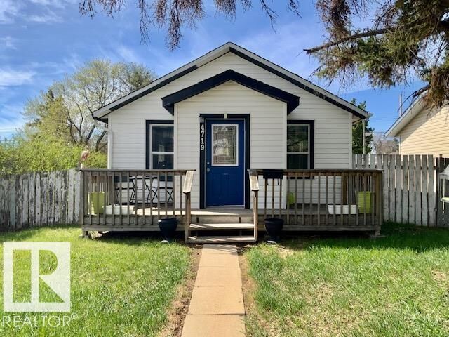 Property Photo:  4719 57 Avenue  AB T9A 1B4 