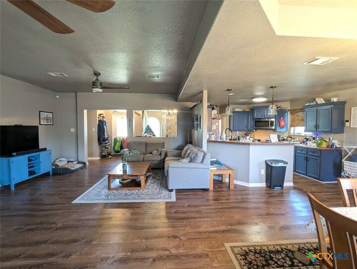 Property Photo:  308 Oak Ridge Dr  TX 76559 