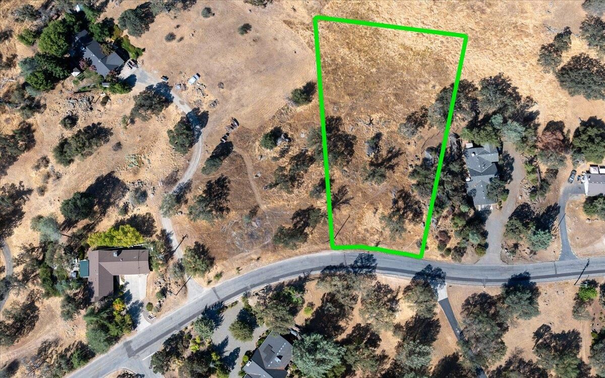 Property Photo:  0 Crystal Cave Circle  CA 93614 