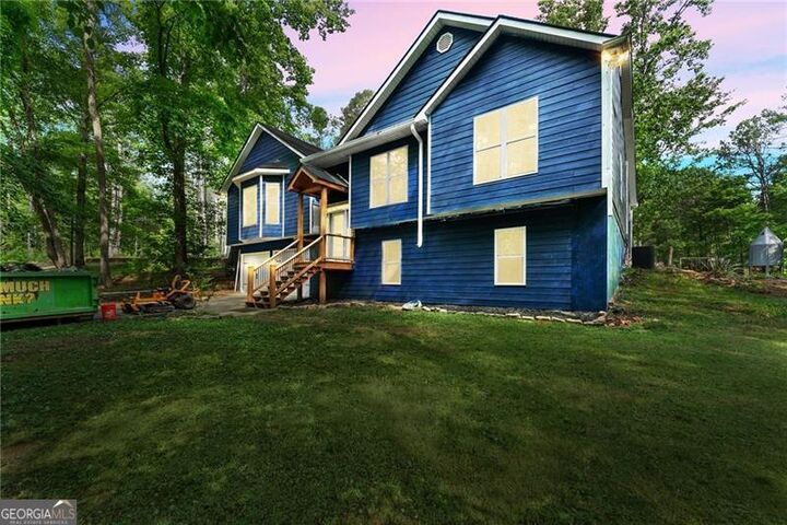 Property Photo: 7095 Cogburn Road GA 30028