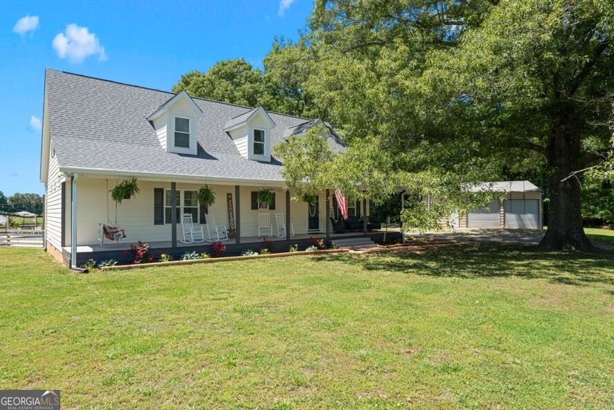 Property Photo:  405 Little Circle  GA 30176 