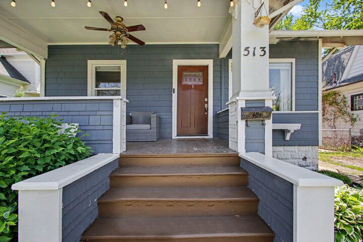Property Photo:  513 E Joliet Street  IN 46307 