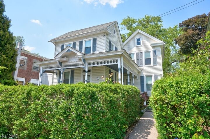 Property Photo:  5 6th St  NJ 08825 