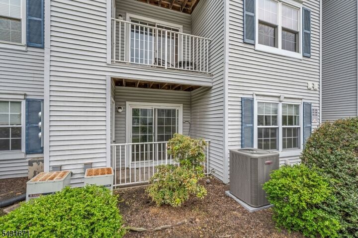 Property Photo:  213 Stratford Pl  NJ 08805 