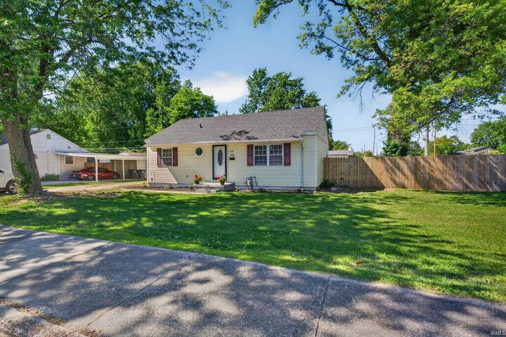 Property Photo:  1926 Ravenswood Drive  IN 47714 