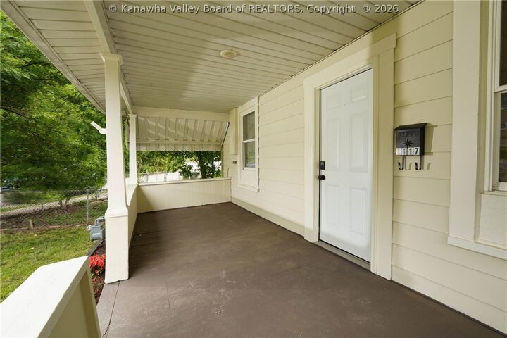 Property Photo:  1117 Park Drive  WV 25064 