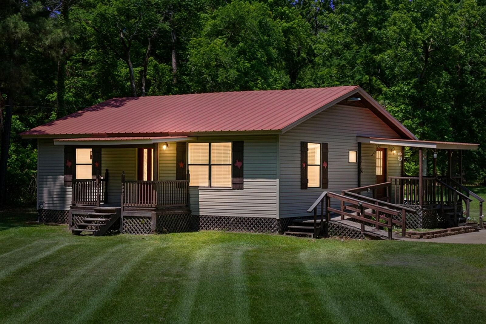 Property Photo:  1219 County Road 3222  TX 75657 