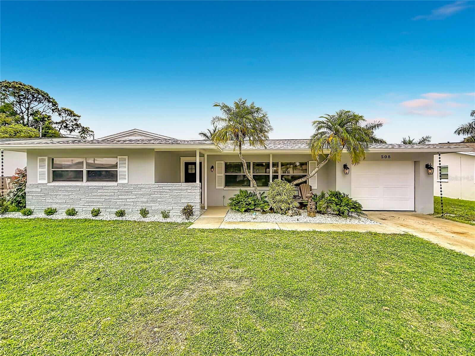 Property Photo:  508 Shore Drive  FL 33771 