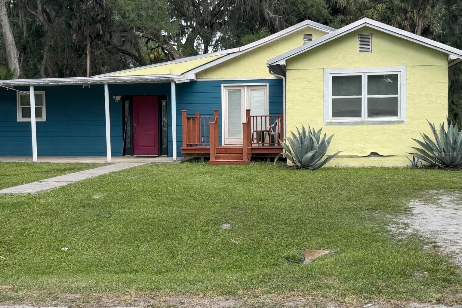 Property Photo:  2663 Cr 426A  FL 33538 