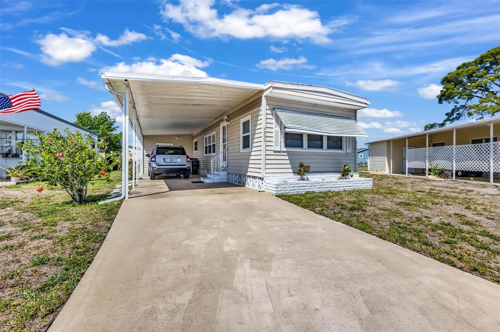 Property Photo:  6835 Anapa Court  FL 34287 