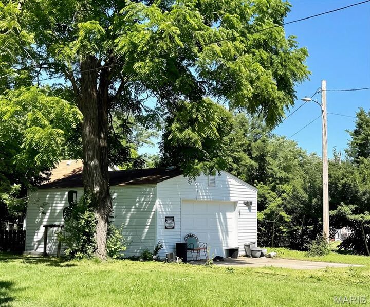Property Photo:  412 Monroe Street  MO 63601 