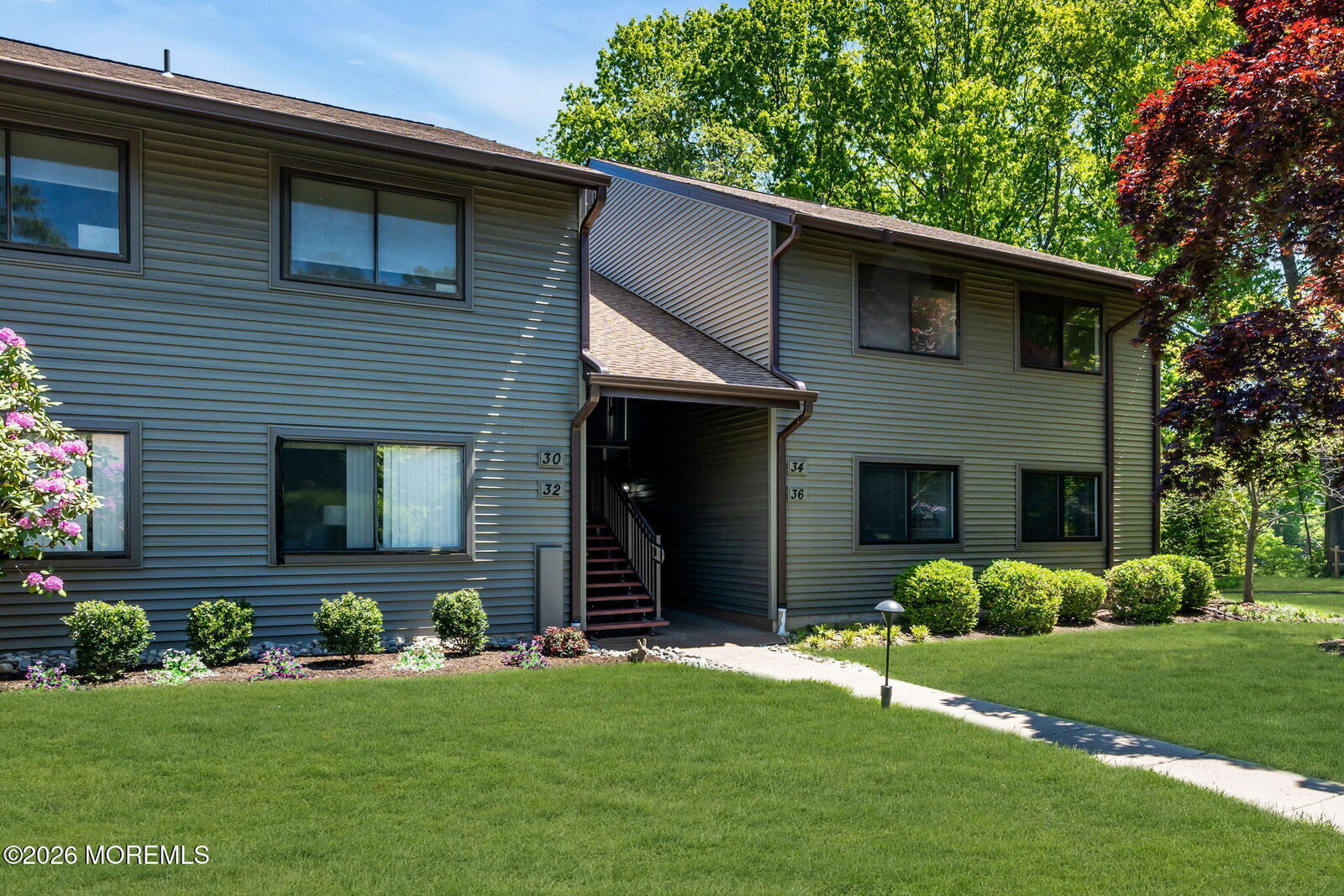 Property Photo:  34 Dickinson Court  NJ 07701 