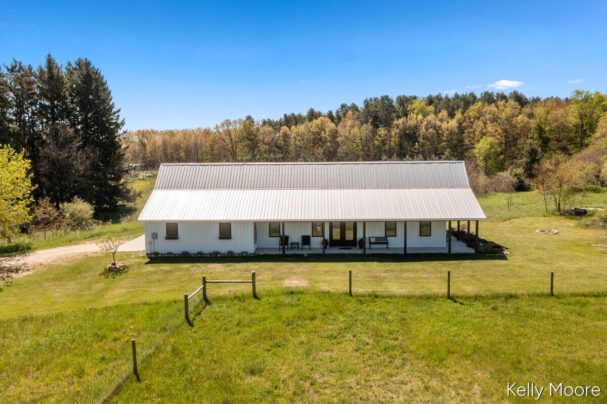 Property Photo: 11117 W Snows Lake Road MI 48838