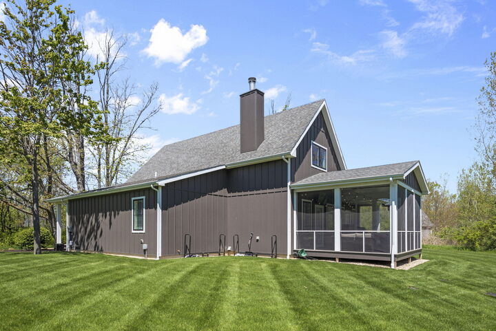 Property Photo:  5542 Hidden Pond Lane  MI 49125 