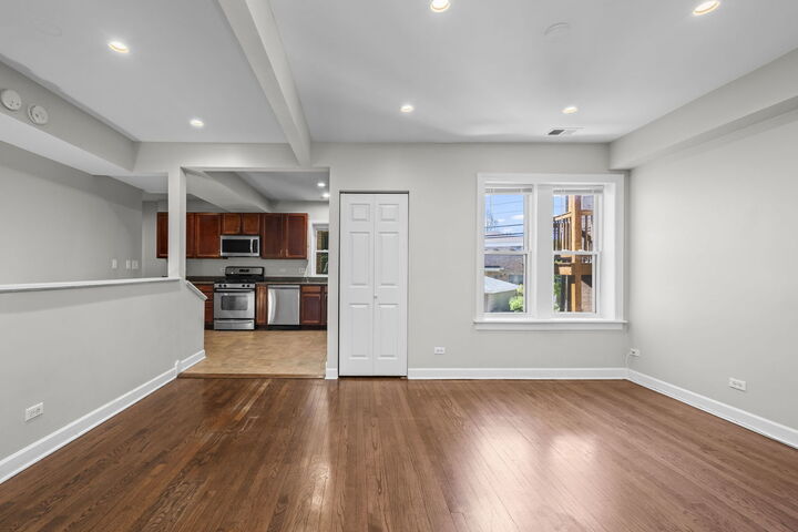 Property Photo: 9100 Lamon Avenue 1N IL 60077