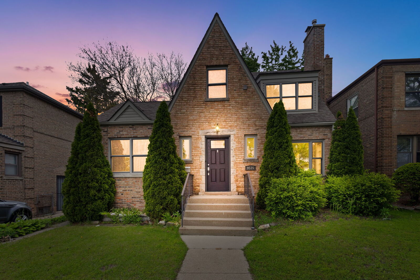 Property Photo:  9535 S Fairfield Avenue  IL 60805 