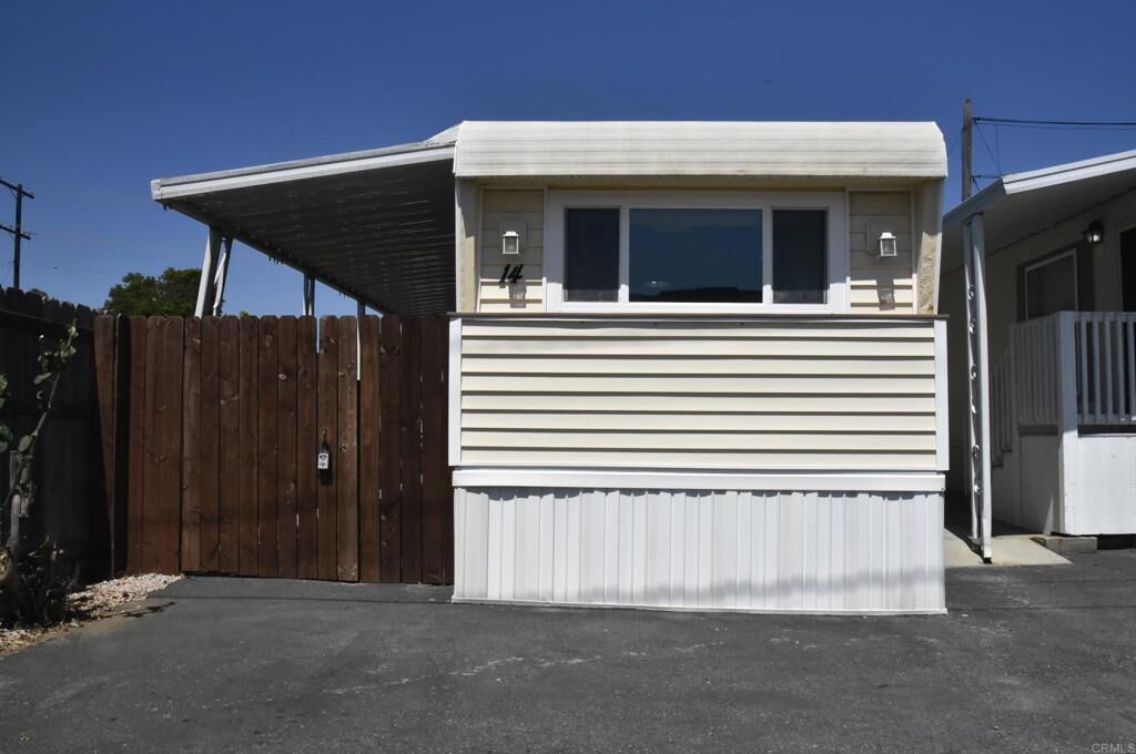 Property Photo:  1046 S Cleveland Street Spc 14  CA 92054 