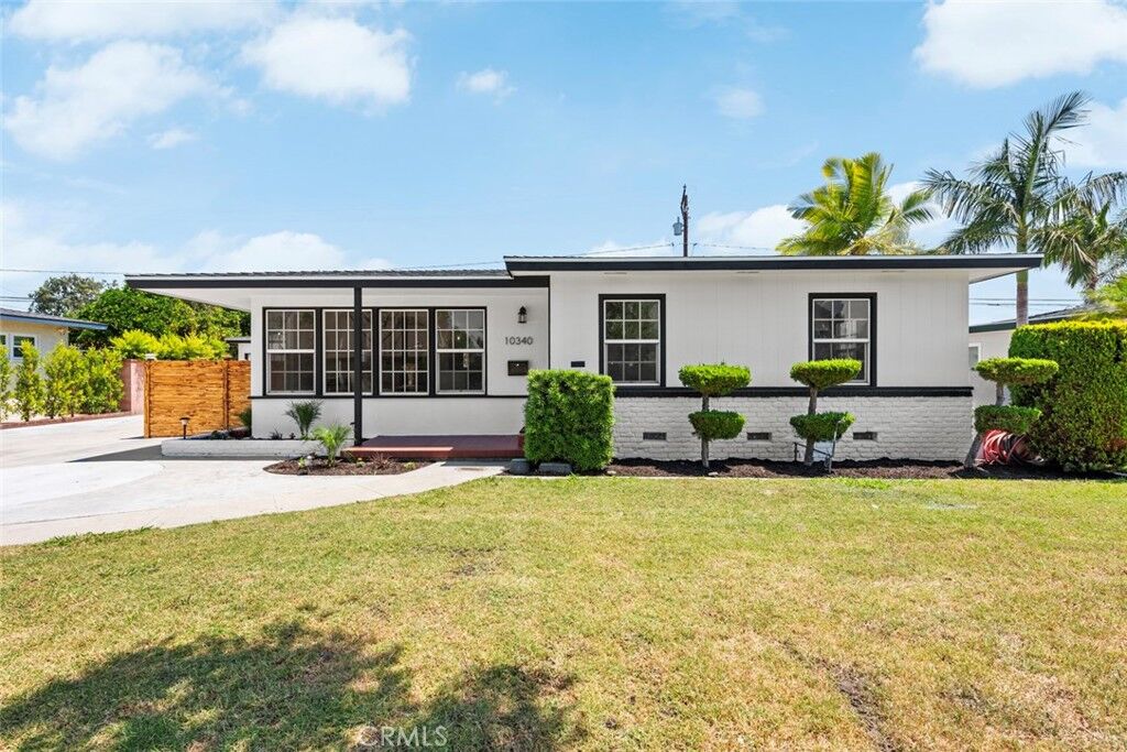 Property Photo:  10340 Clancey Avenue  CA 90241 
