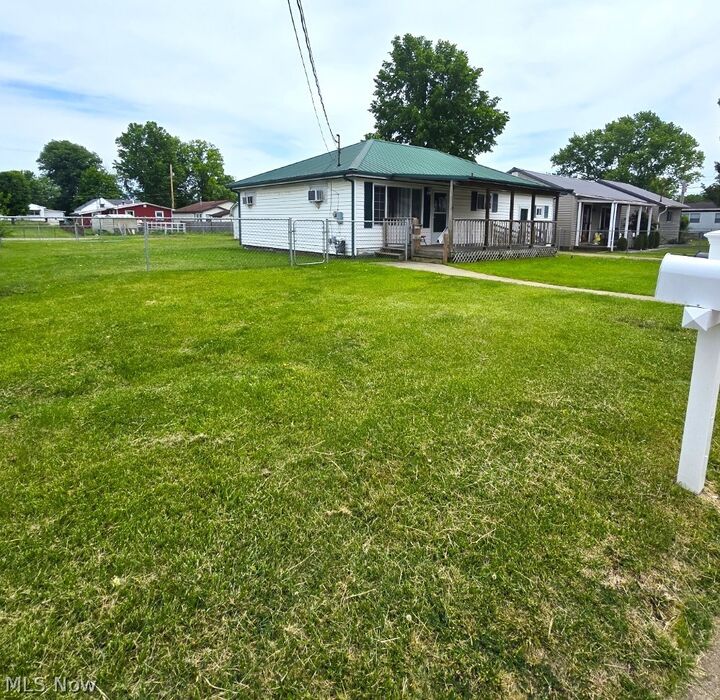 Property Photo:  2411 Fairfax Street  WV 26101 