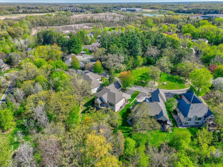 Property Photo:  9 Knoll Road  MN 55127 