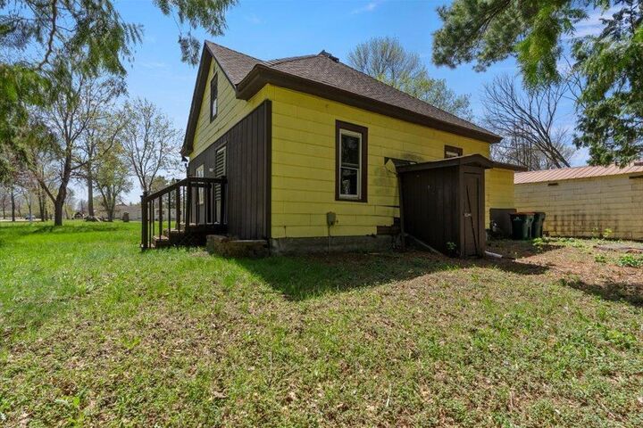 Property Photo: 323 4th Street SE MN 56479
