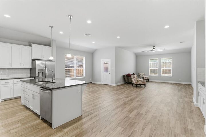 Property Photo:  1017 Almond Street  TX 75065 