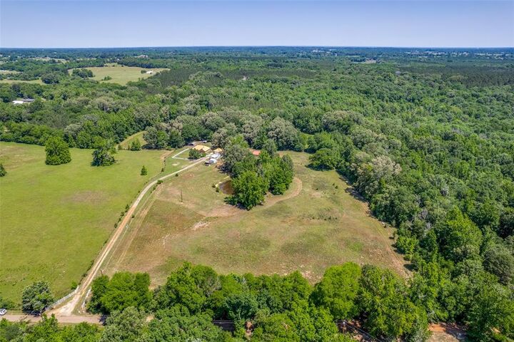 Property Photo:  115 County Road 3302  TX 75571 