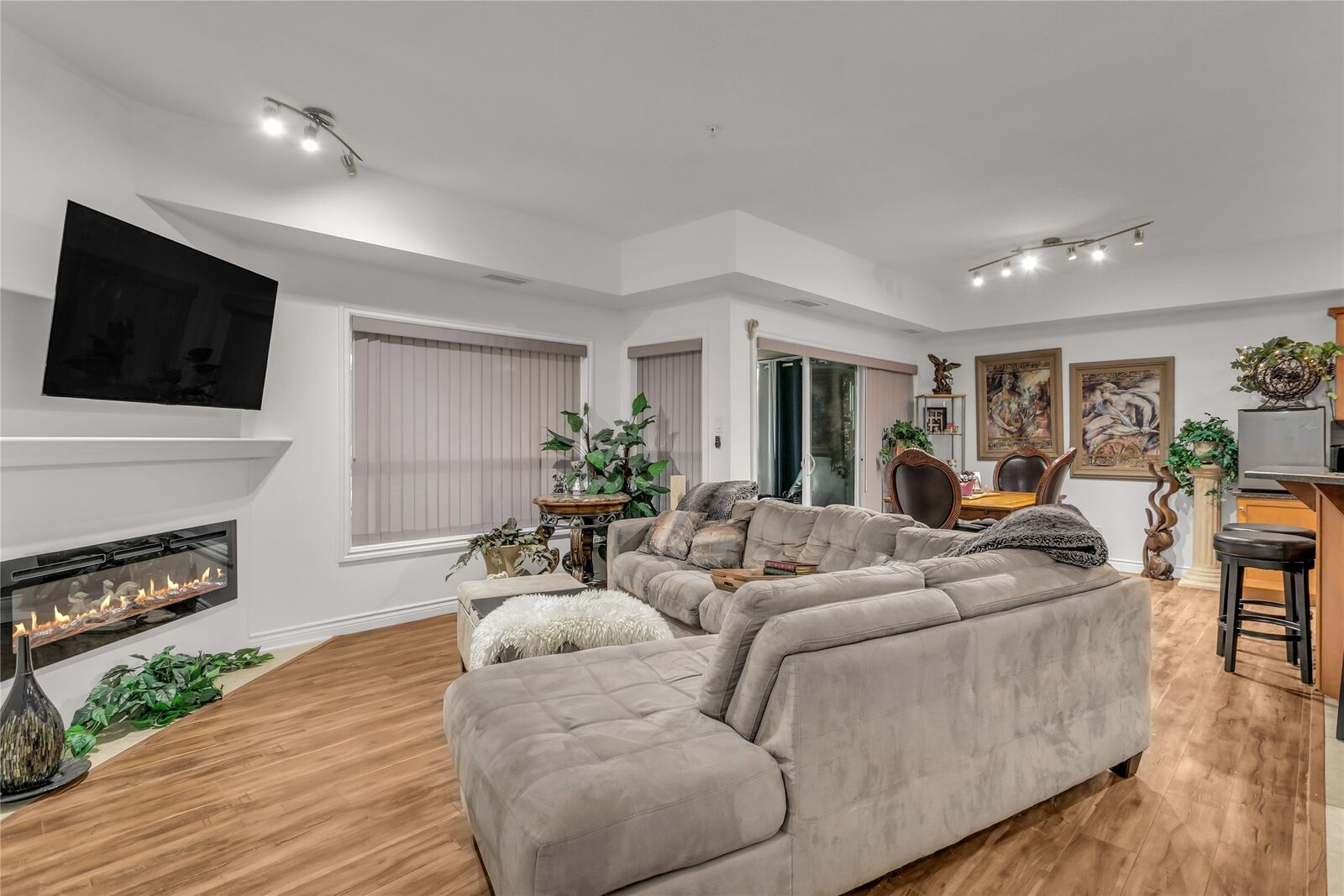 Property Photo:  1961 Durnin Road 104  BC V1X 7Z6 