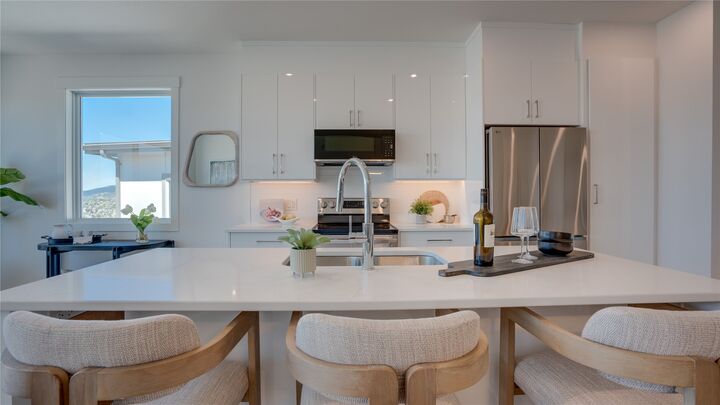 Property Photo: 1050 Mt Revelstoke Place 3 BC V1B 3Z9