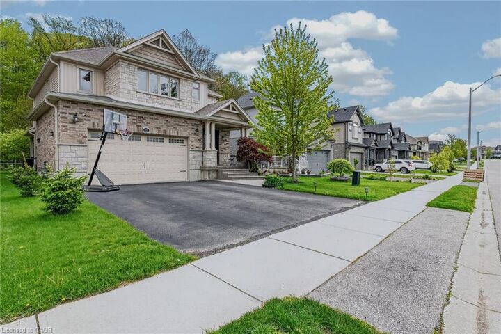 Property Photo:  217 Woodway Lane  ON N3Y 0C7 