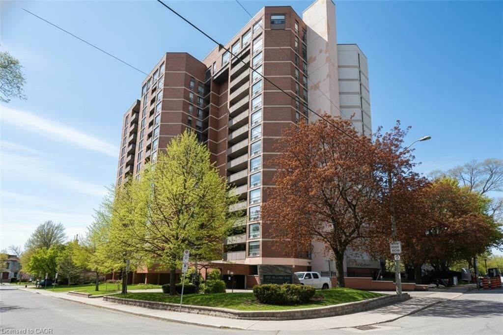 Property Photo:  222 Jackson Street W 702  ON L8P 4S5 