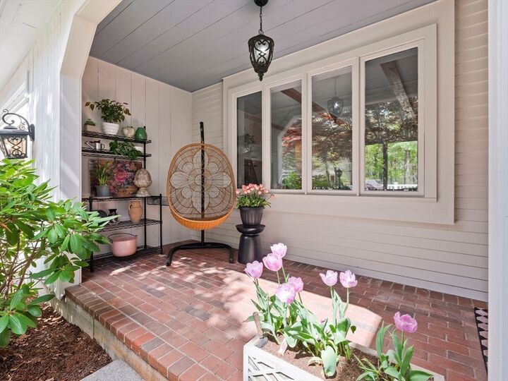 Property Photo:  6 New Pond Road  MA 01450 