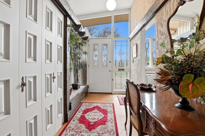 Photo de la propriété: 3520 Spruce Drive AB T4N 3N9