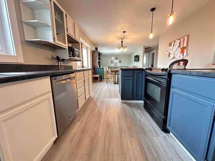 Property Photo:  5206 49A Street  AB T0B 2P0 