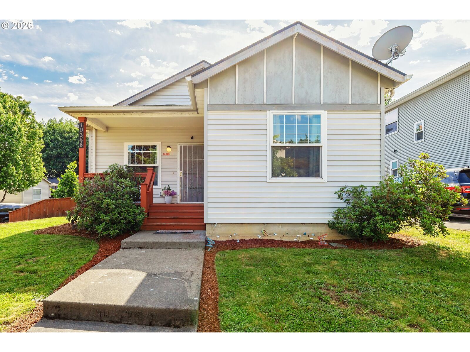 Property Photo:  10348 N Barr Ave  OR 97203 