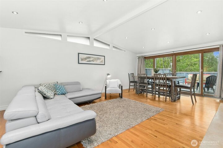 Property Photo:  4924  Wilmington Avenue  WA 98203 
