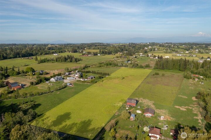 Property Photo: 5958 N Star Road WA 98248