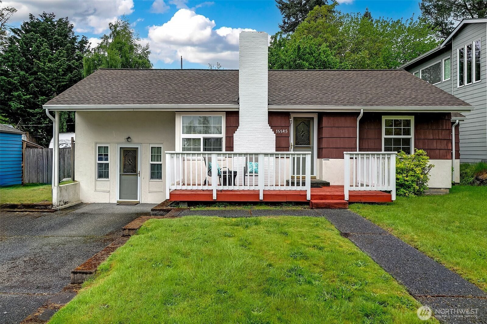 Property Photo:  15545  8th Avenue NE  WA 98155 