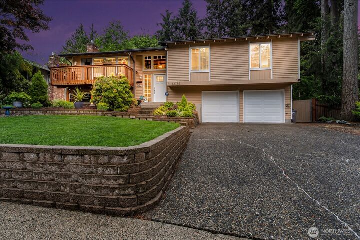 Property Photo: 33762 32nd Avenue SW WA 98023