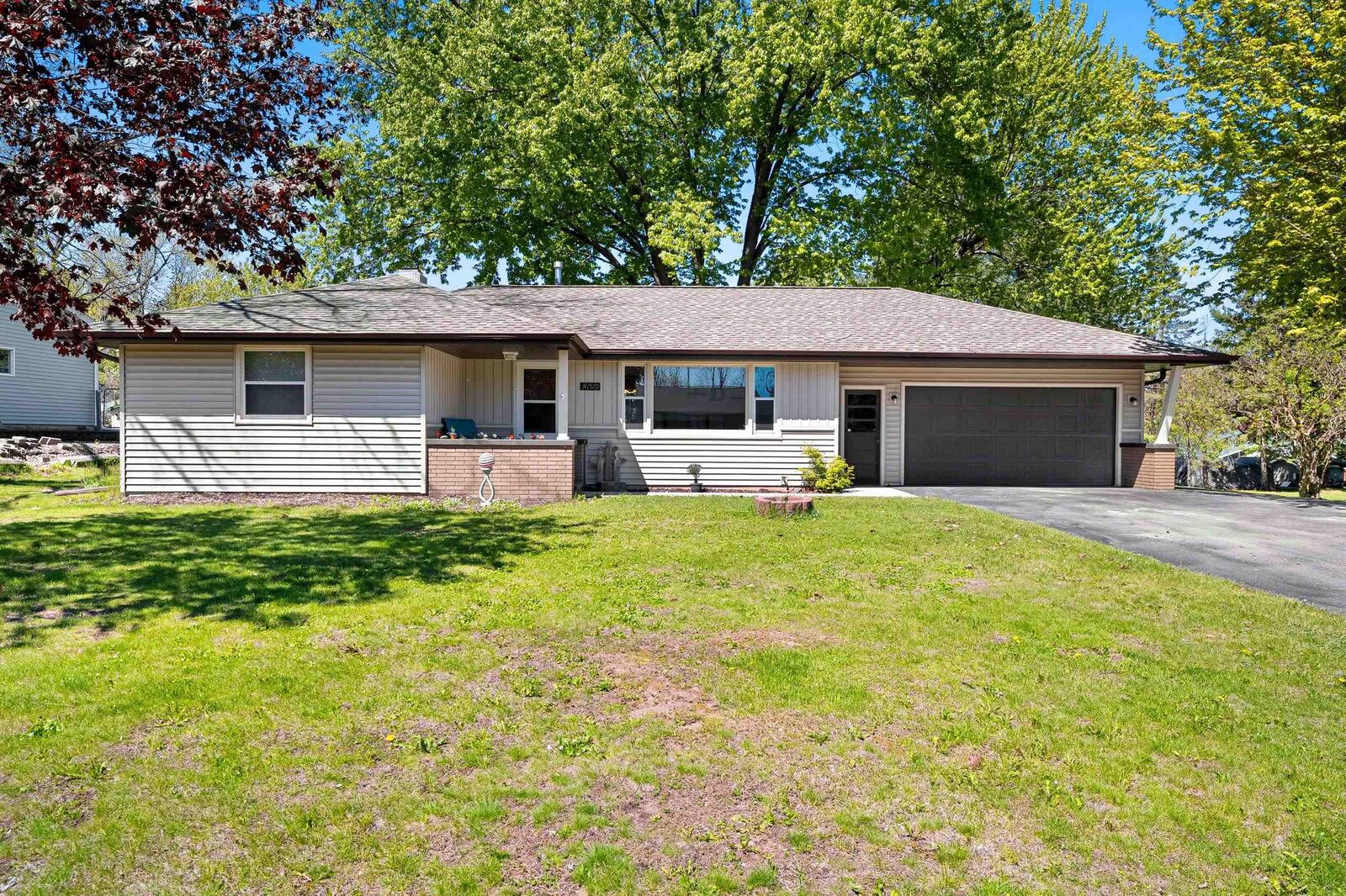 Property Photo:  N1579 Ridgeway Drive  WI 54942-9621 