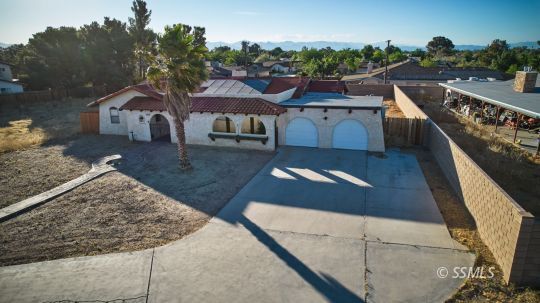 Property Photo:  508 W Dolphin Ave  CA 93555 