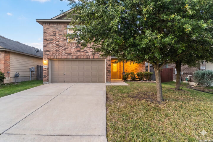 Property Photo:  2923 Sunset Bnd  TX 78244 