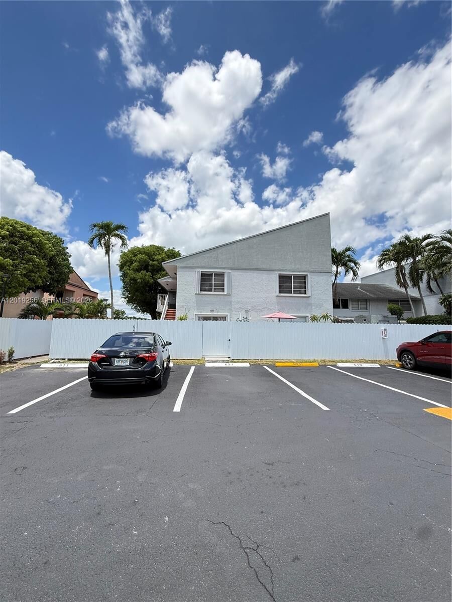 Property Photo:  8480 SW 156th Pl 620  FL 33193 