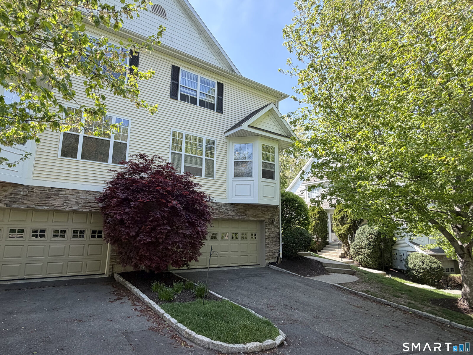 Property Photo:  21 Woodcrest Lane 21  CT 06810 