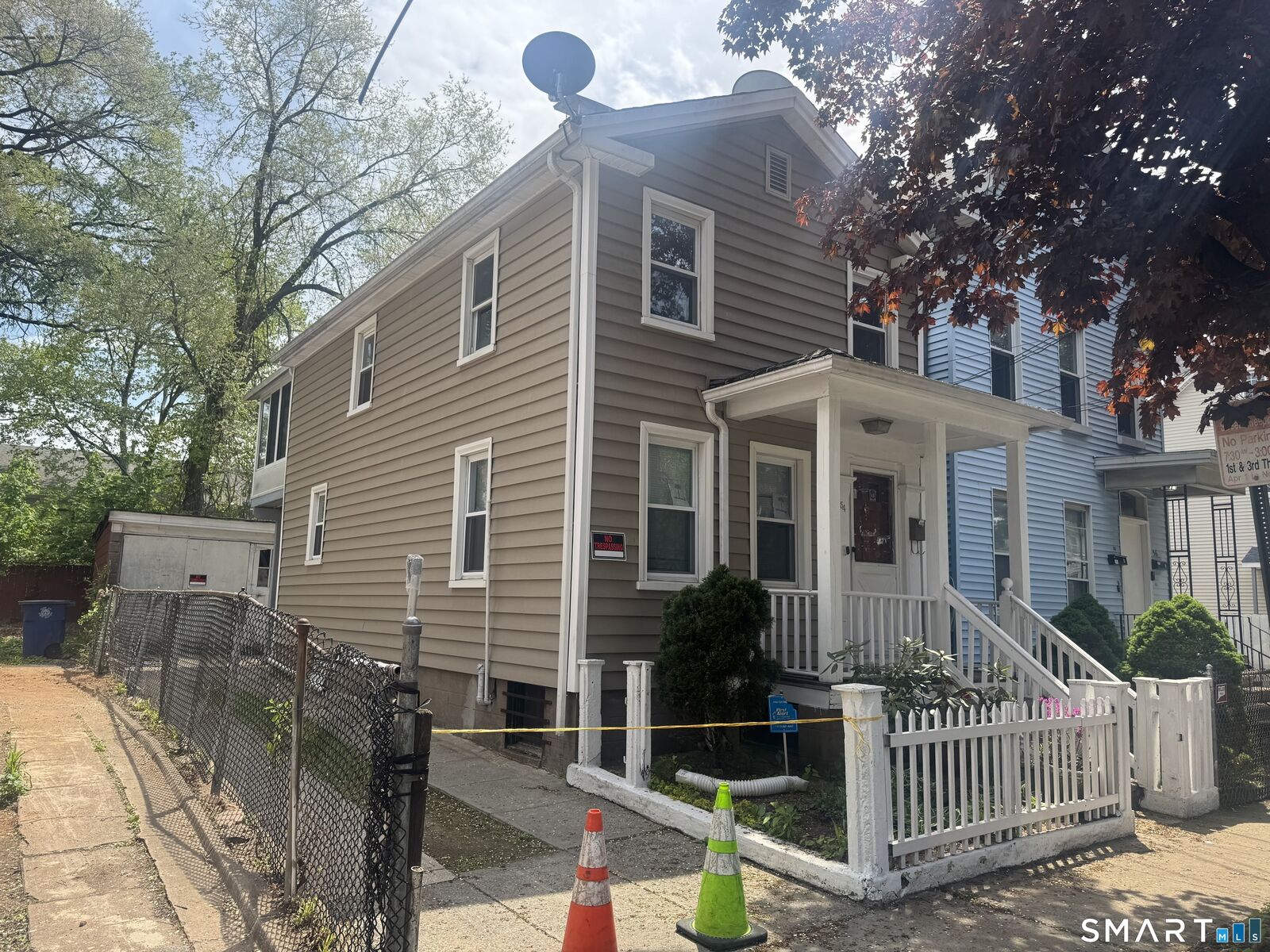 Property Photo:  54 Ann Street  CT 06519 