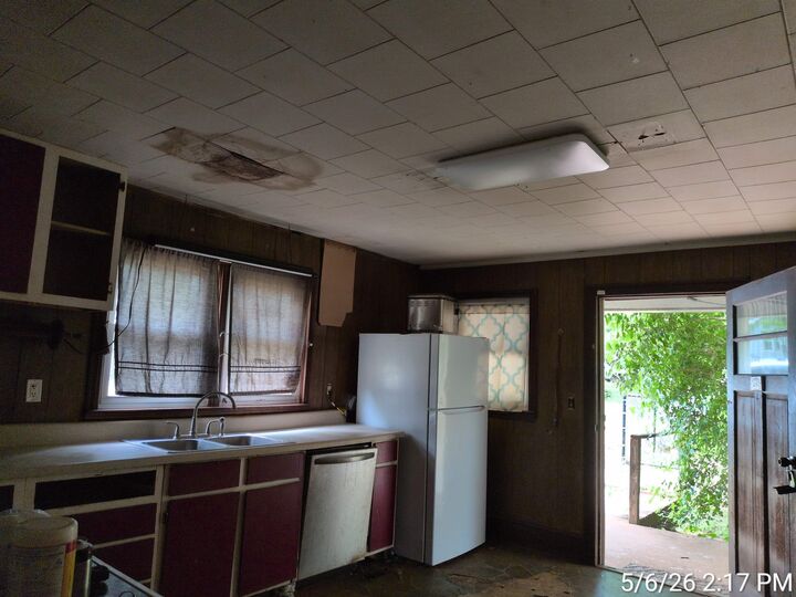 Property Photo:  203 Brenton Avenue  SC 29307 