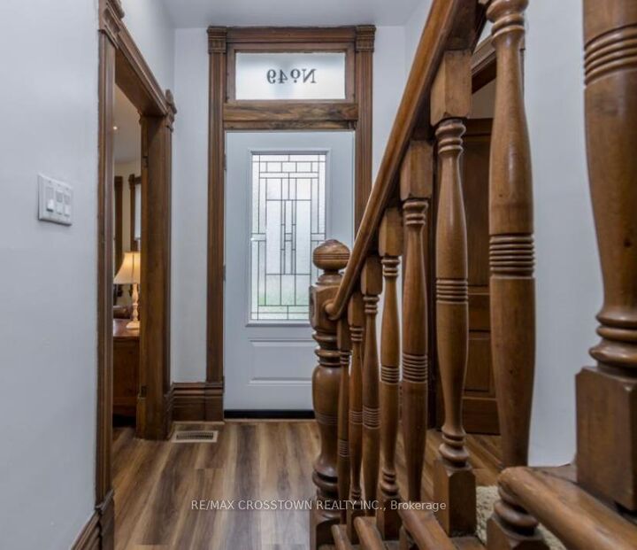 Property Photo: 49 Park Street ON L4N 1H7