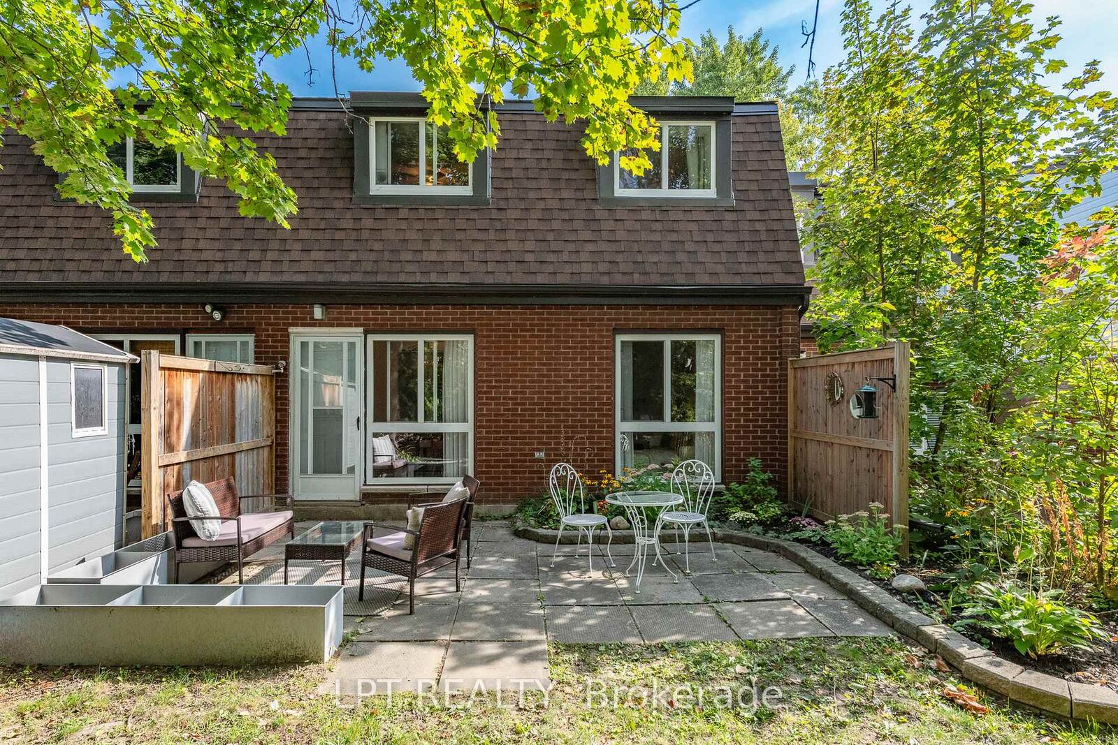 Property Photo: 2080 Ogilvie Road 7J ON K1J 7N8