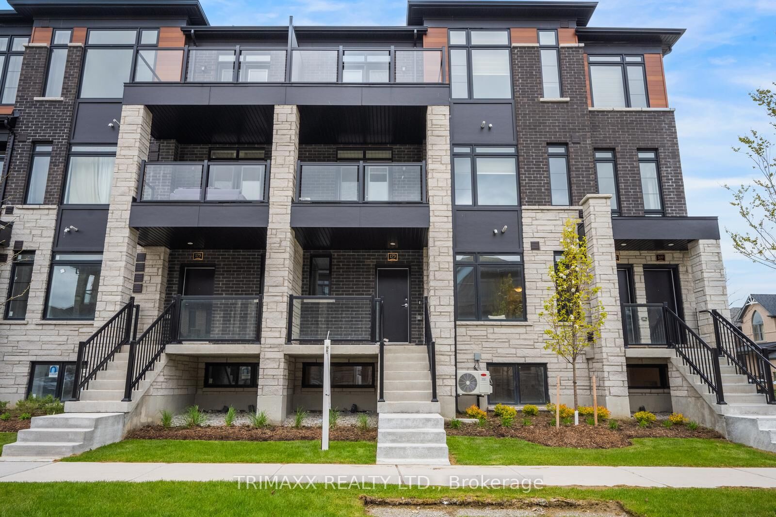 Property Photo: 173 Petch Avenue 70F ON L7C 4P3